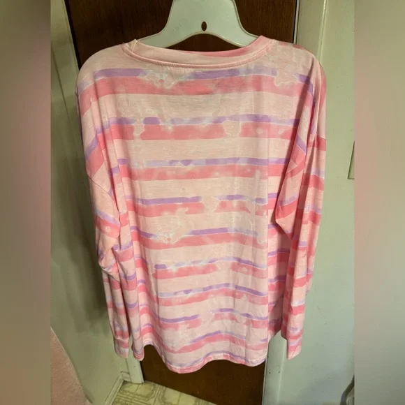 NWOT ladies long sleeve breast cancer graphic tee, size L, “Never Give Up Hope” - Picture 11 of 16